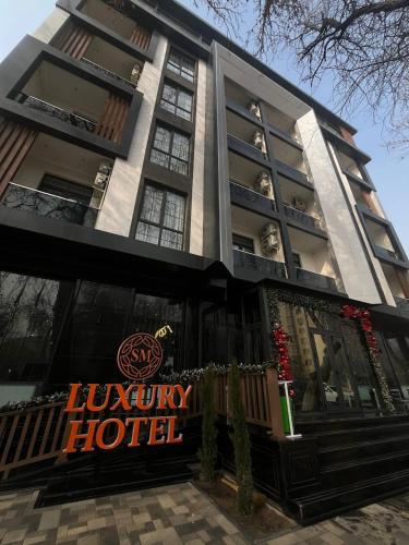 sm luxury hotel