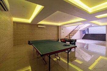 elivaas gardenia 4 bhk farmhouse