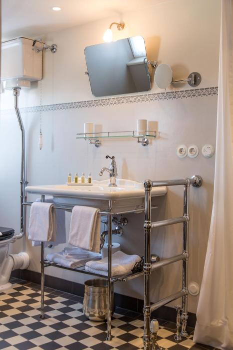 boutique hotel adara