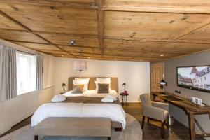 boutique hotel adara