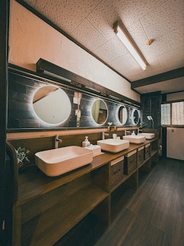onsen lodge watari