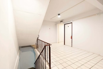 Mitr Inn Khaosan,,2 star