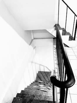 mitr inn khaosan