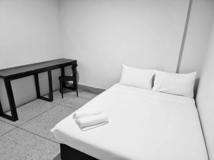 mitr inn khaosan