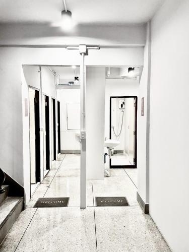 mitr inn khaosan