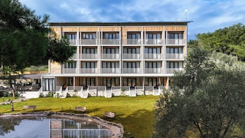 garrya romo hotel