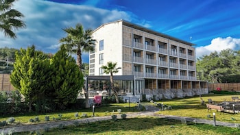 garrya romo hotel