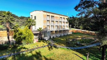 garrya romo hotel