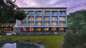 garrya romo hotel