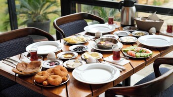 garrya romo hotel