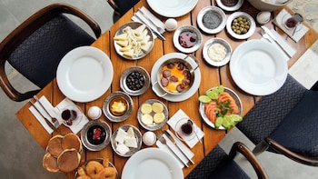 garrya romo hotel