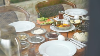 garrya romo hotel