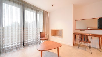 garrya romo hotel