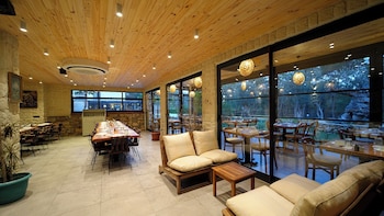 garrya romo hotel