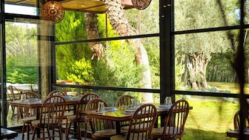 garrya romo hotel