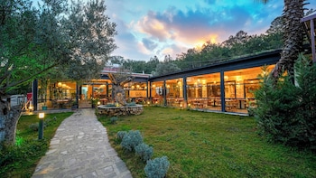 garrya romo hotel