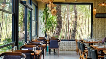 garrya romo hotel