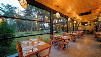 garrya romo hotel