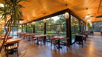 garrya romo hotel