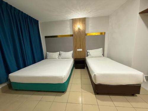hotel putra hills at wtckl