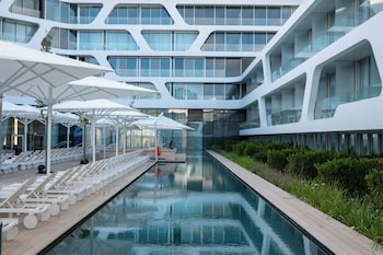 the yacht limited edition by fattal