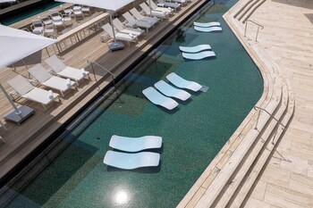 the yacht limited edition by fattal