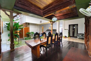 Griya Asy-Syifa Homestay By Arba,,3 star