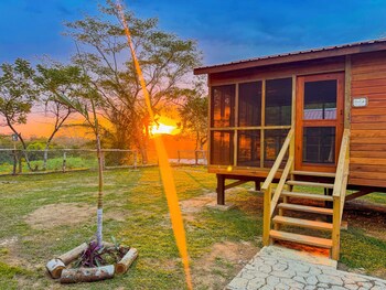 carmelita river cabins