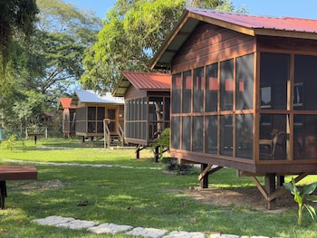 carmelita river cabins