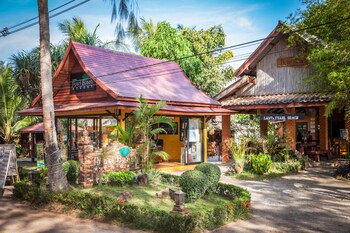 lanta pearl beach resort