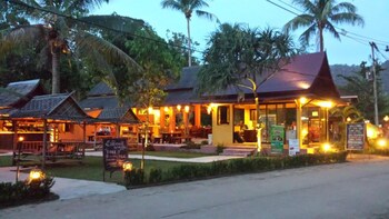 lanta pearl beach resort