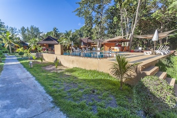 lanta pearl beach resort