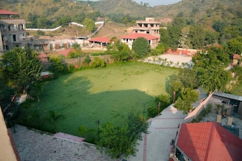 prashi heaven retreat