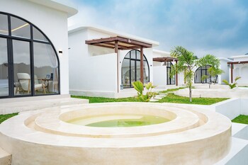 Lazura Serenite,,3 star