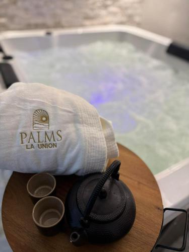 palms la union suites