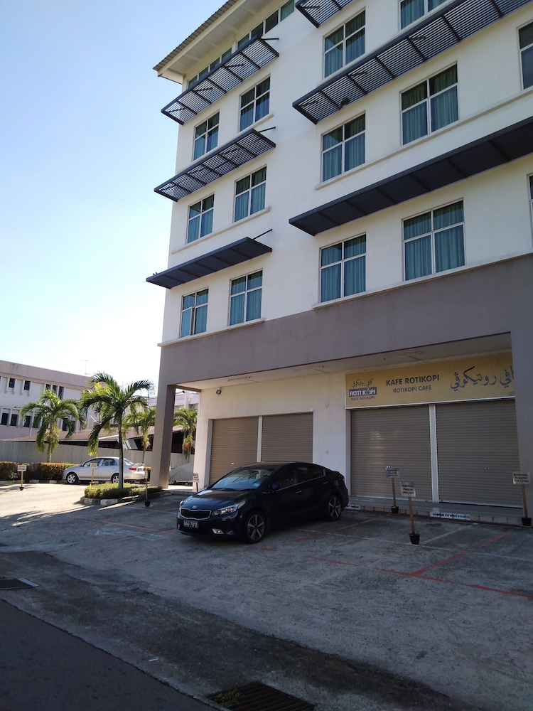 ginasuite kompleks27 hotel