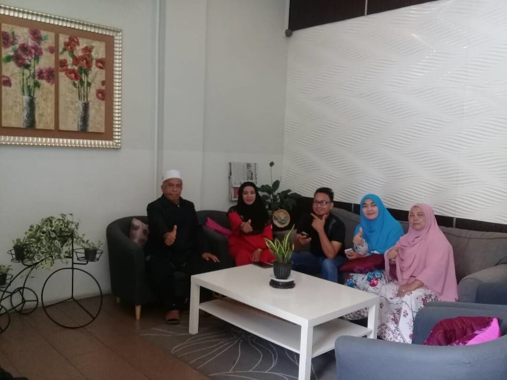 ginasuite kompleks27 hotel