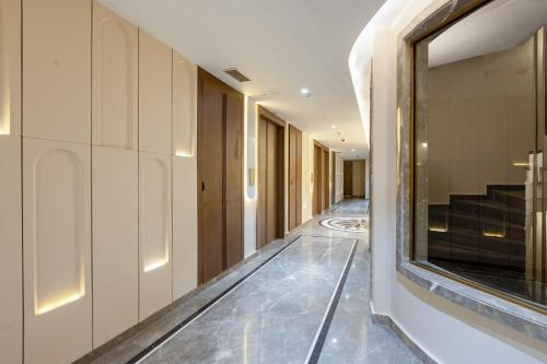 the delhi dreams a luxury hotel