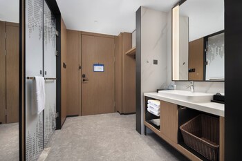 hampton by hilton yichun
