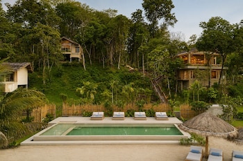 amber yao noi