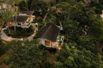 amber yao noi