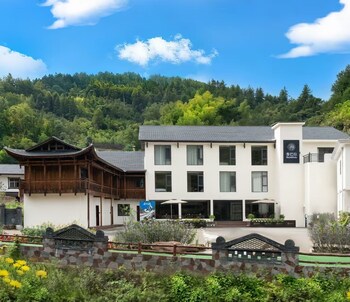 shambhala hotel of zhangjiajie
