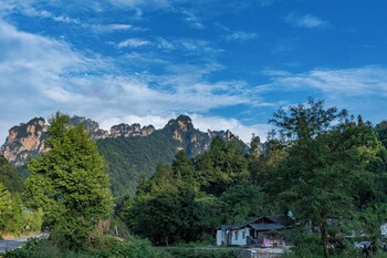 shambhala hotel of zhangjiajie