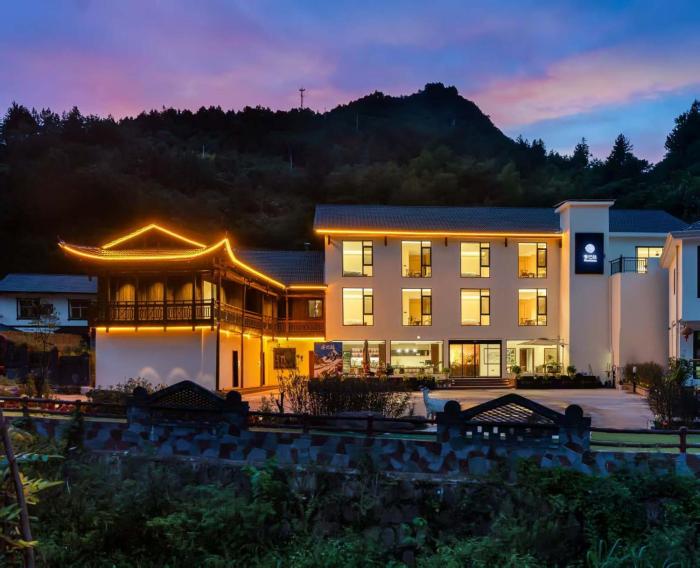 shambhala hotel of zhangjiajie