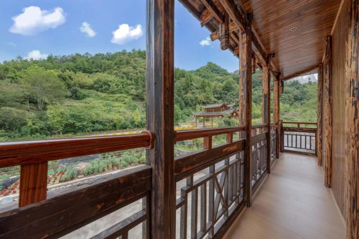 shambhala hotel of zhangjiajie