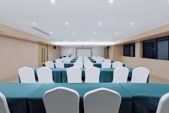 chongqing jiefangbei jiayu hotel
