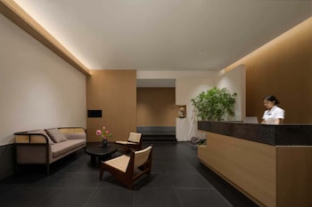 Chongqing Jiefangbei Jiayu Hotel,,4 star