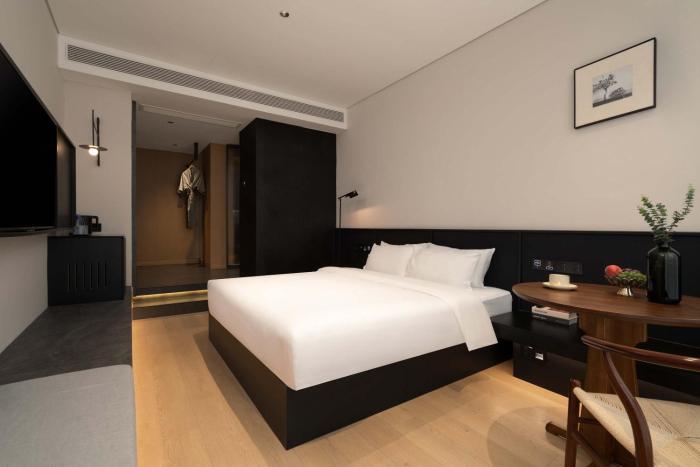 chongqing jiefangbei jiayu hotel
