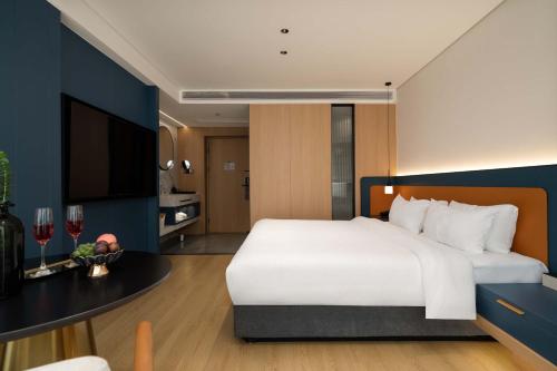 chongqing jiefangbei jiayu hotel