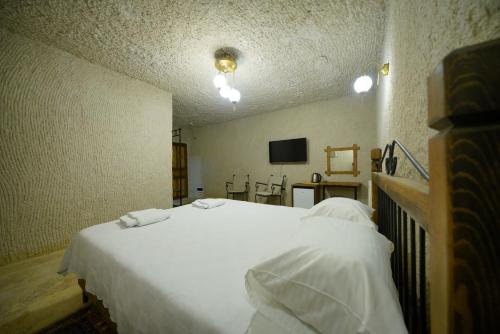 nirvana cave house hotel